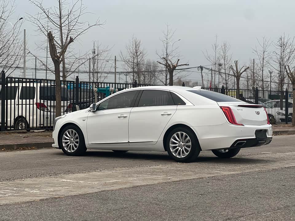 Cadillac XTS