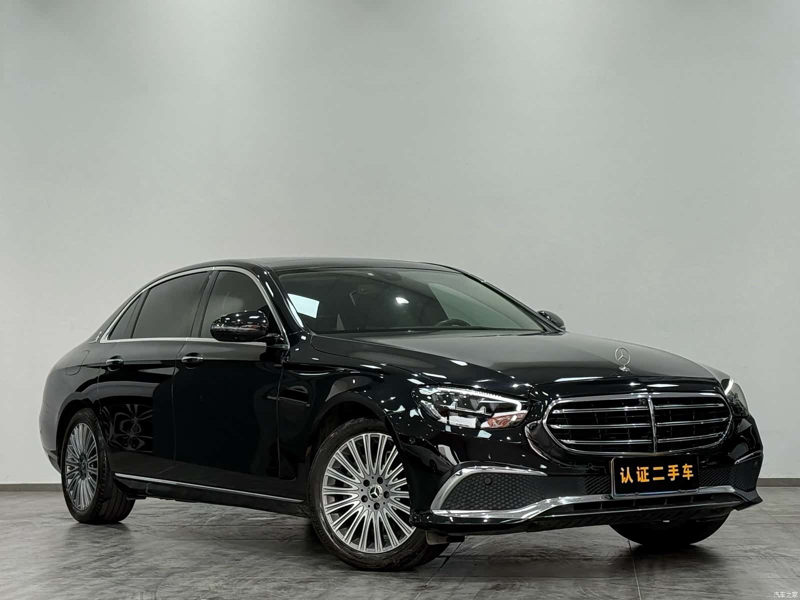 Mercedes-Benz E-Class, 2022 3