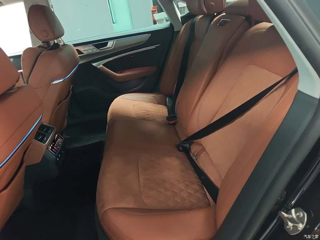 Audi A7L, 2024 24