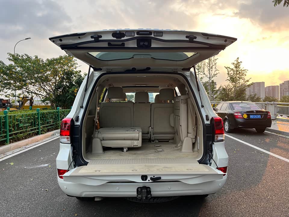 Toyota Land Cruiser Toyota Land Cruiser
