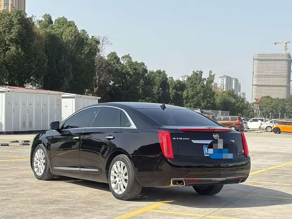 Cadillac XTS