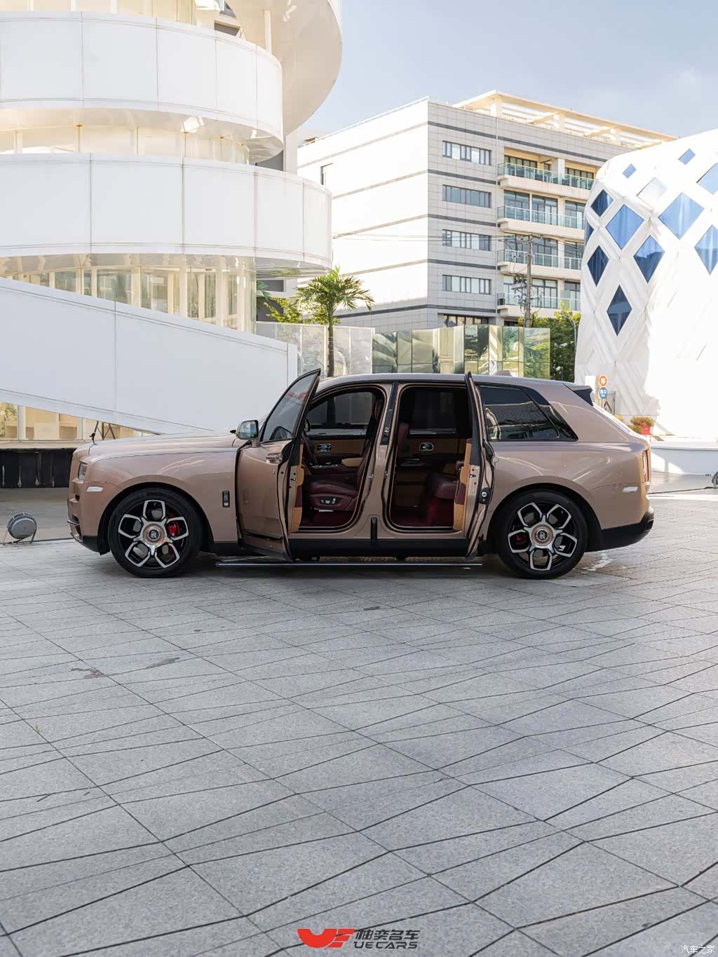 Rolls-Royce Cullinan, 2022 8