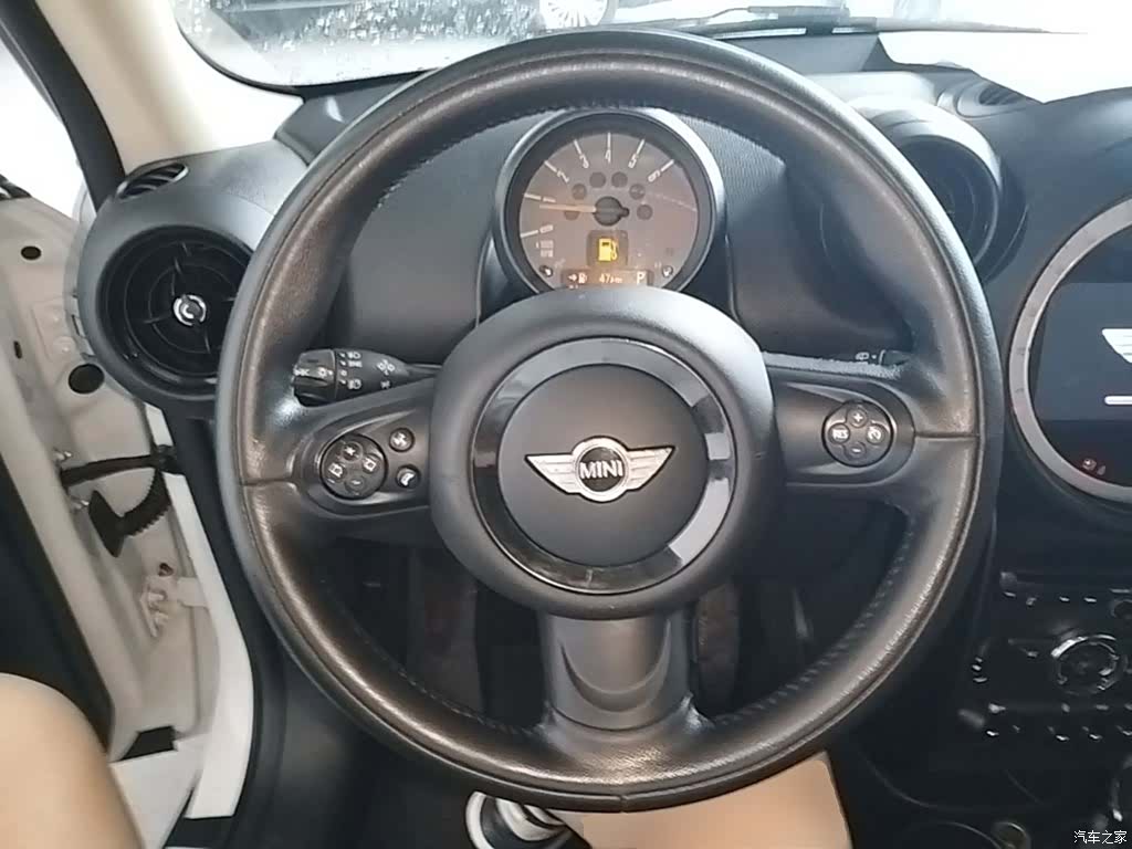 Mini Countryman, 2015 11