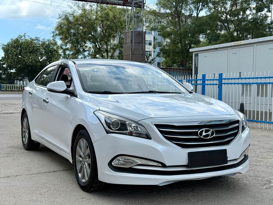 Hyundai Name picture