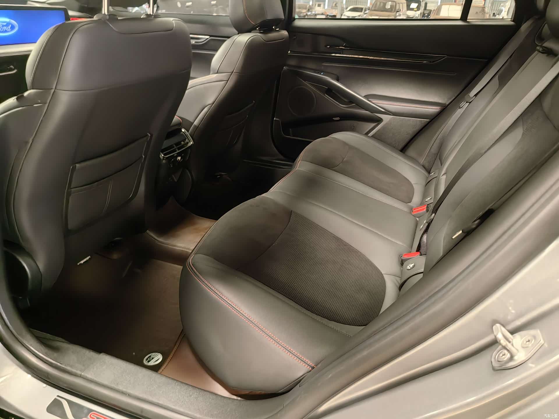 Ford Mondeo, 2023 9