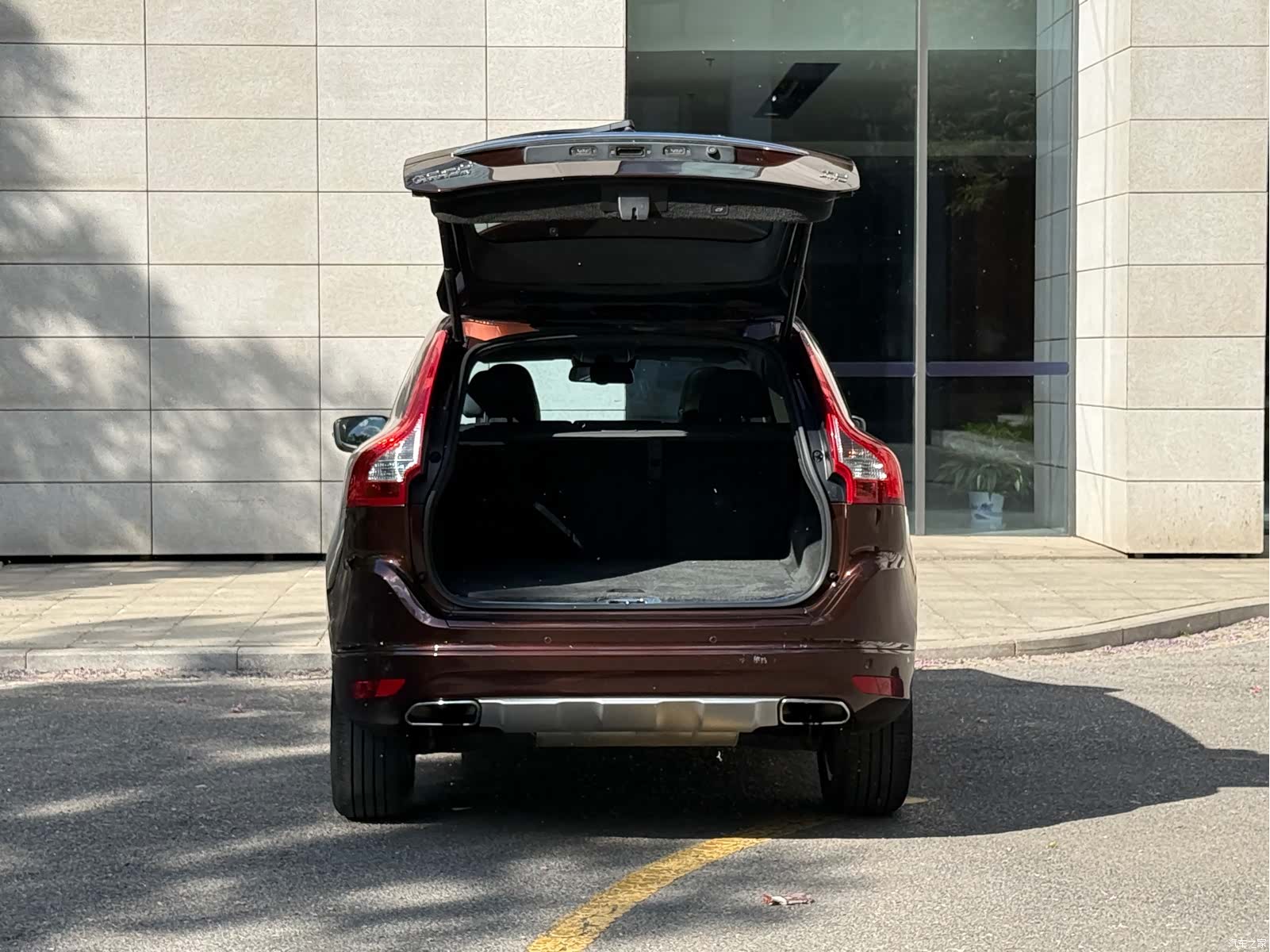 Volvo XC60, 2016 17