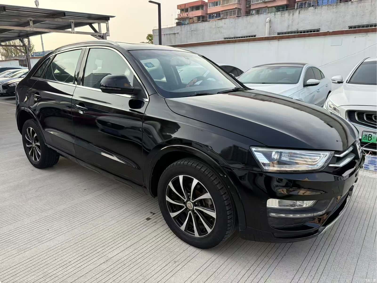 Zotye SR7, 2016 3