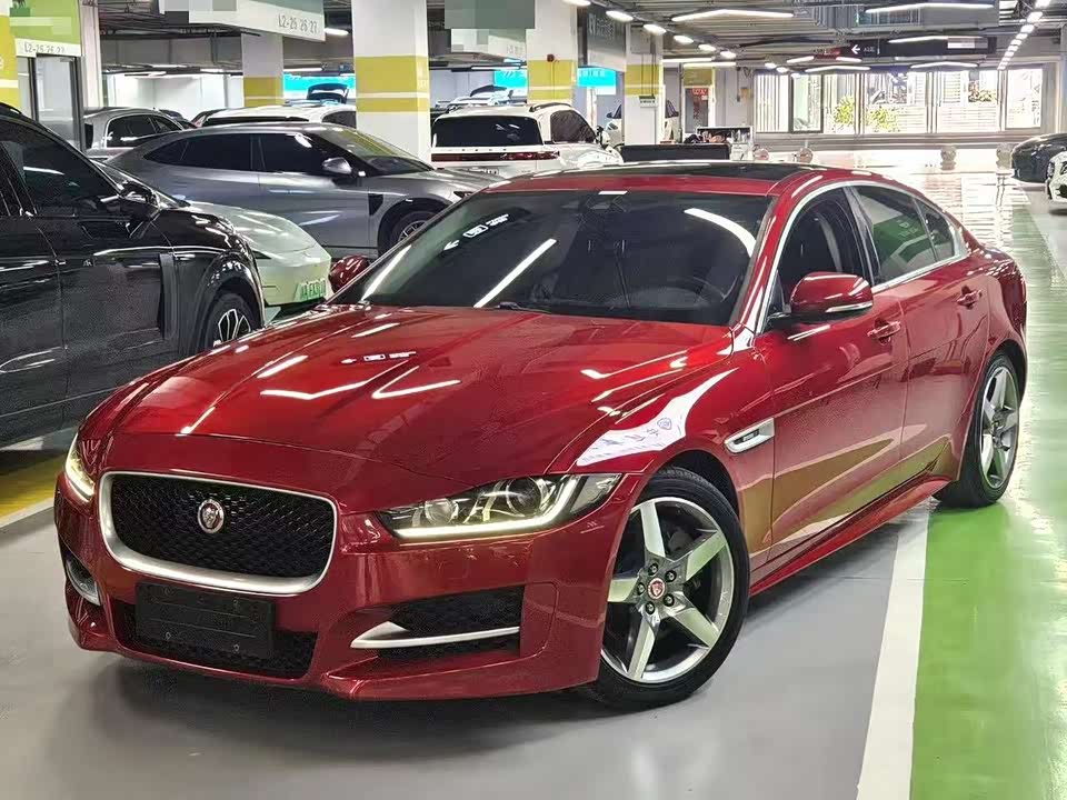 Jaguar XE