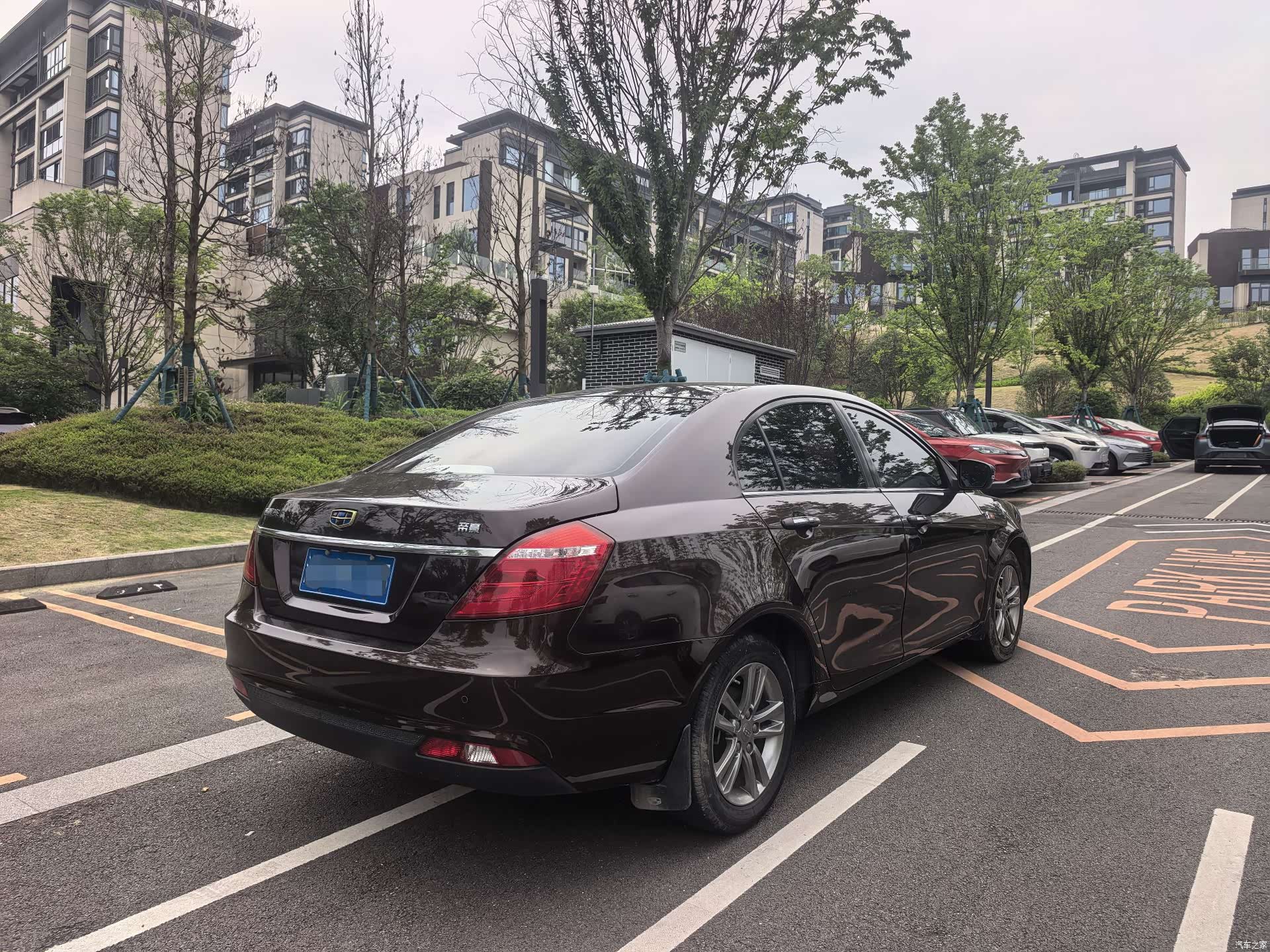 Geely Emgrand, 2017 7