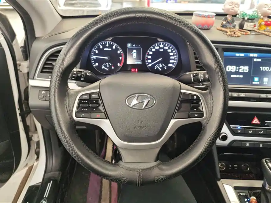 Hyundai Lead