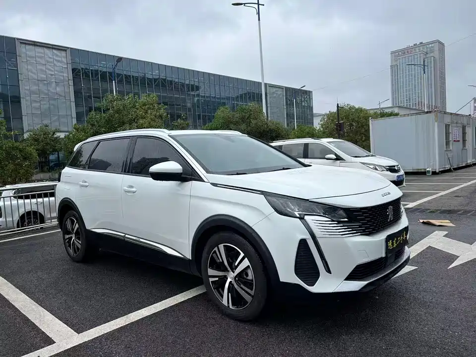Peugeot 5008