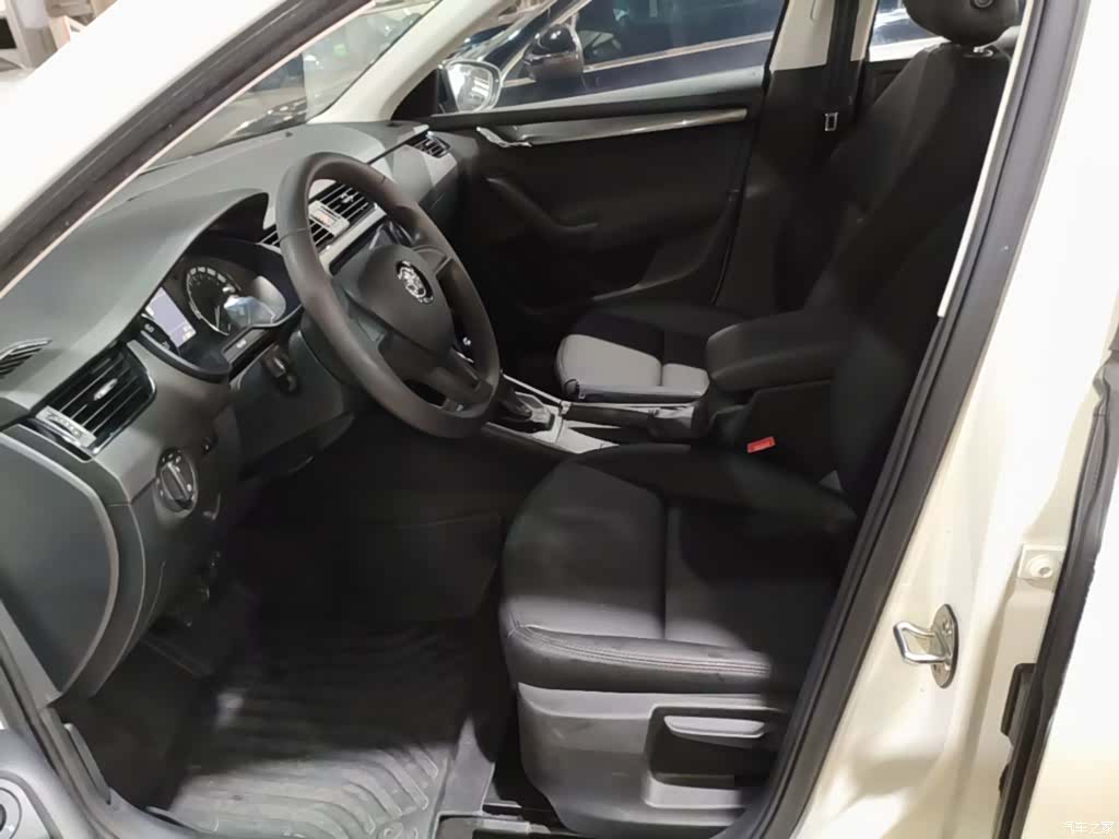 Skoda Octavia, 2018 15