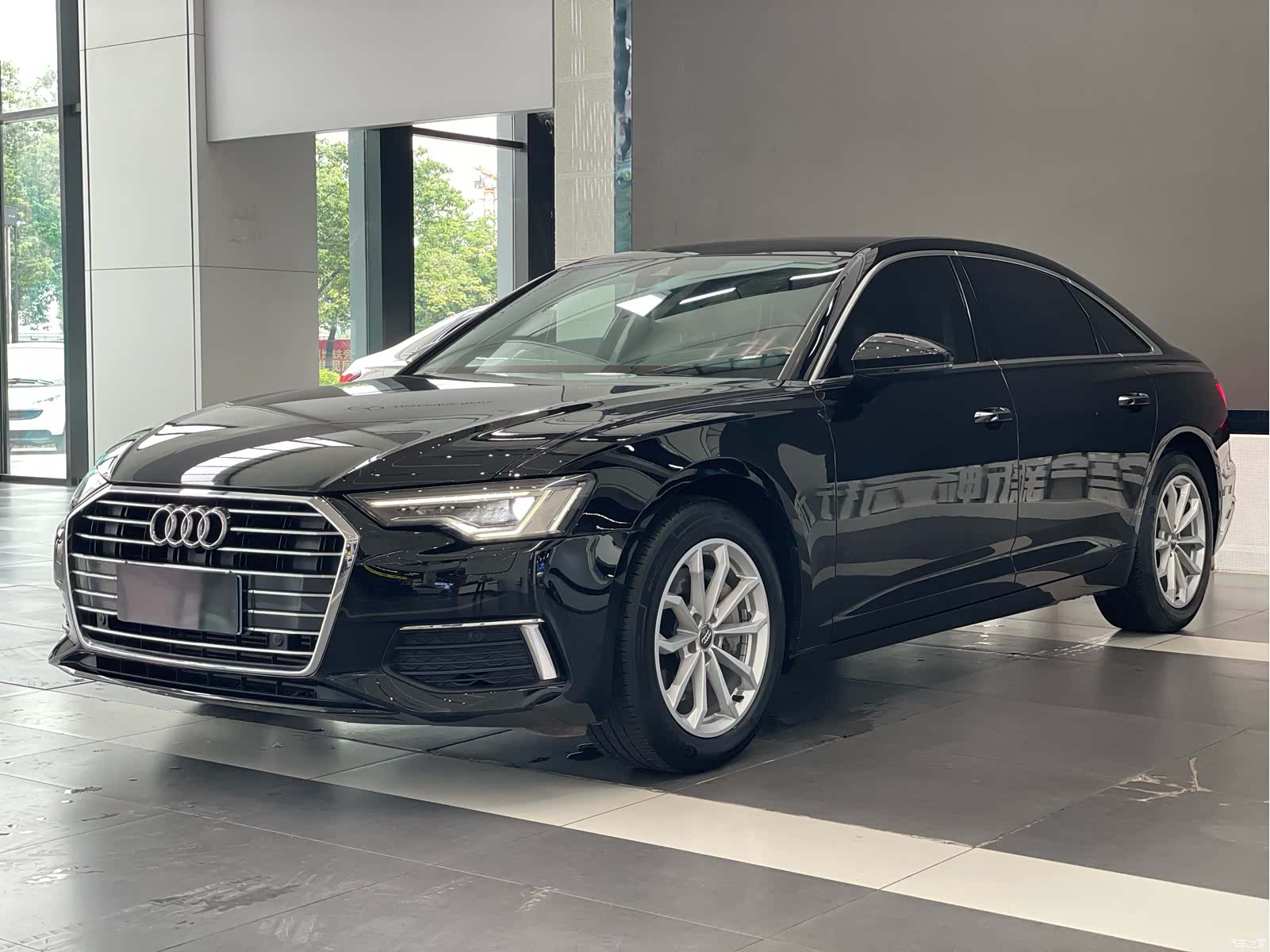 Audi A6L, 2021 1