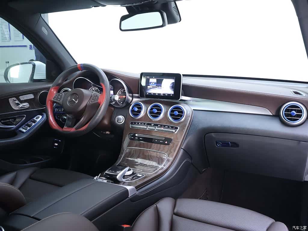 Mercedes-Benz GLC, 2017 19