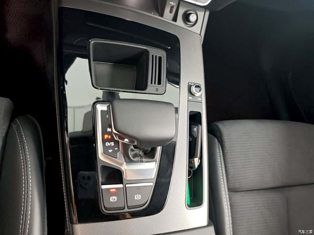 Audi Q5L, 2022 14