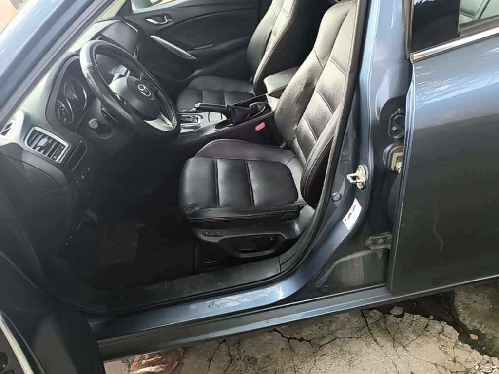 Mazda Atenza, 2016 11
