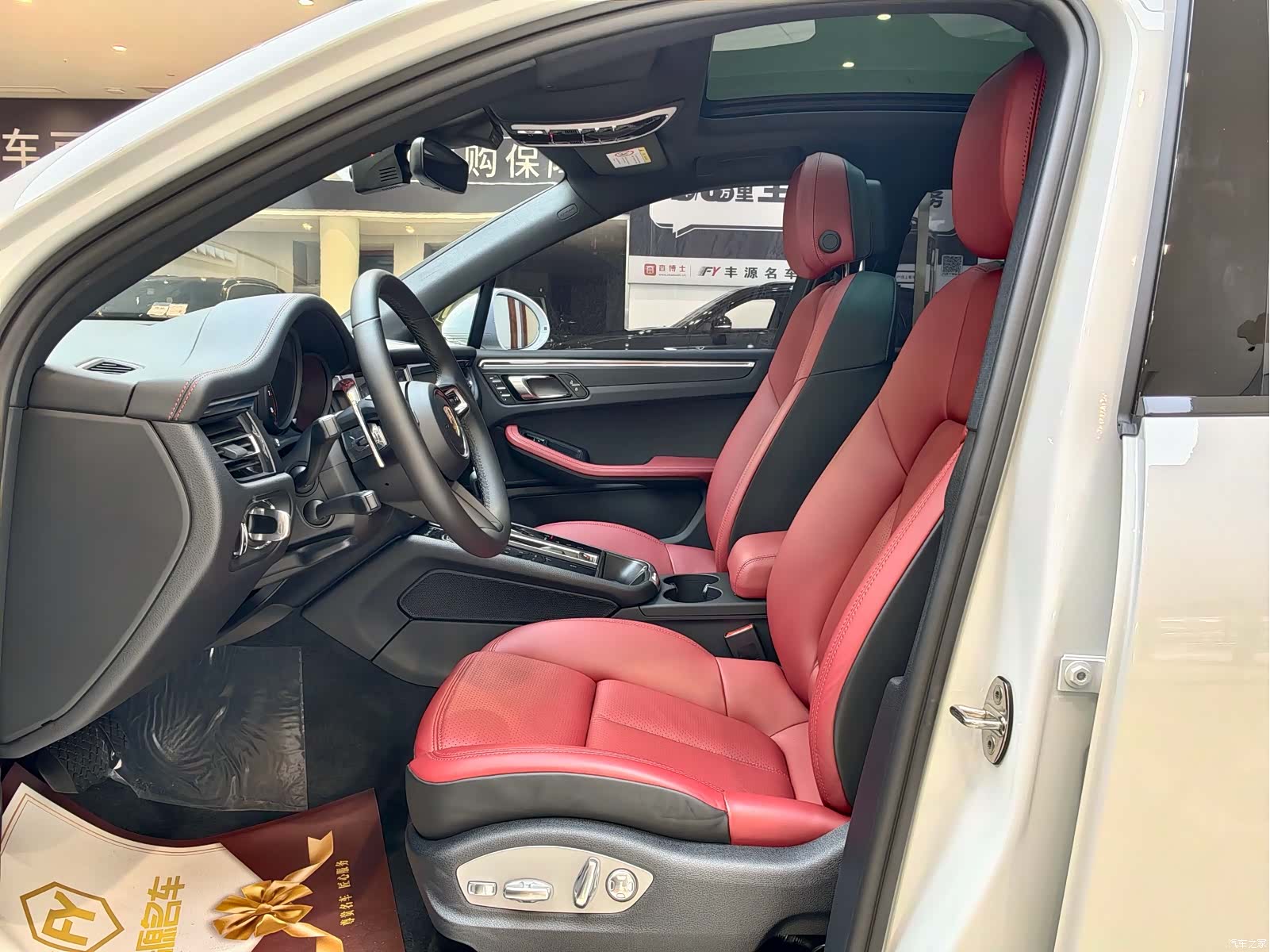 Porsche Macan, 2023 6