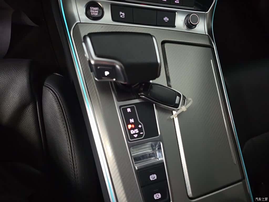 Audi A6L, 2022 21