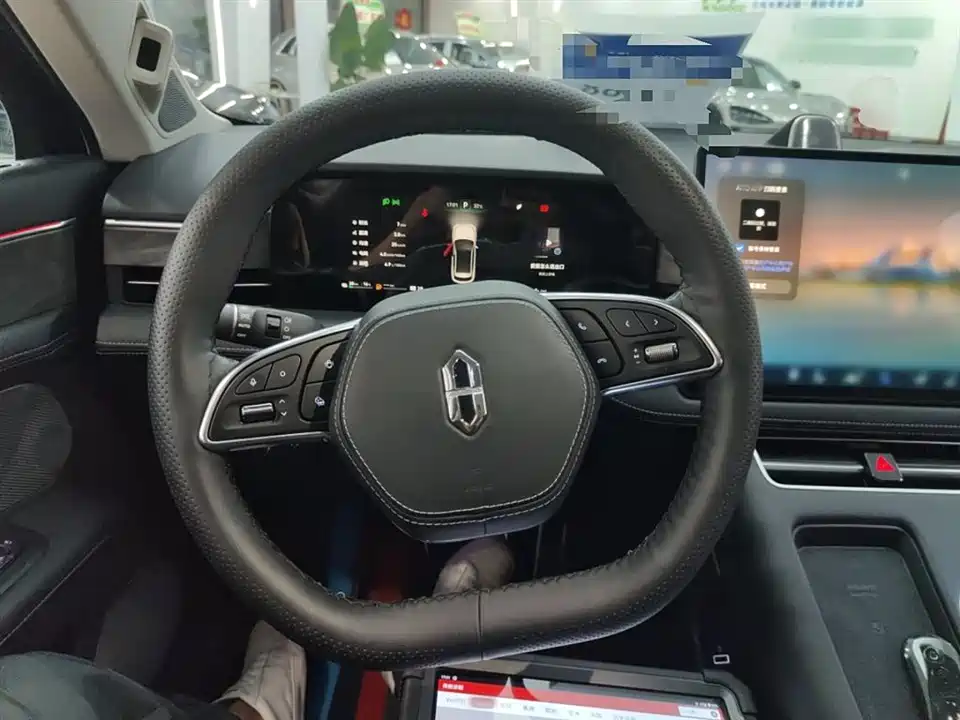 HarmonyOS Ask the world M5