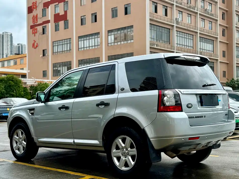 Land Rover Freelander 2