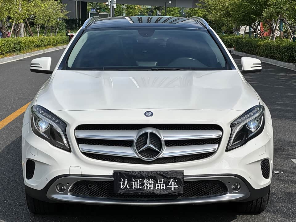 Mercedes-Benz GLA