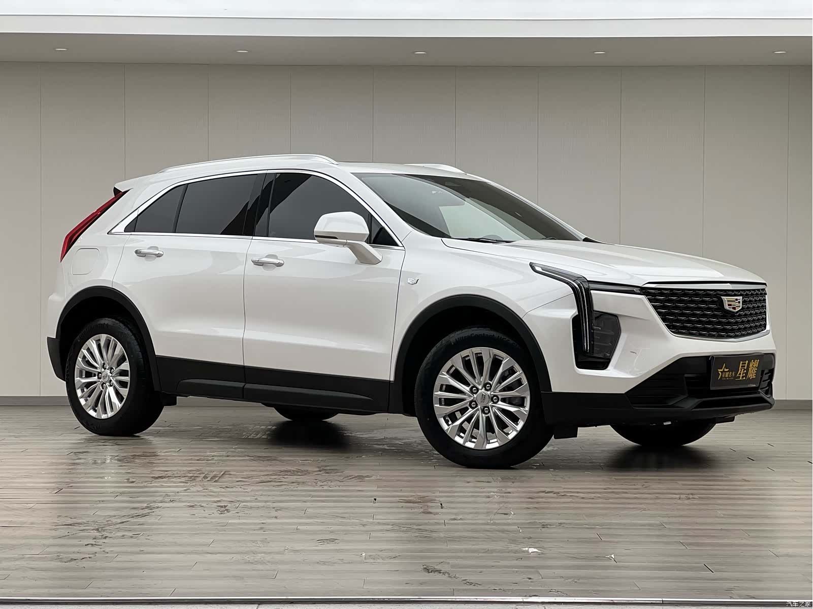 Cadillac XT4, 2025 3