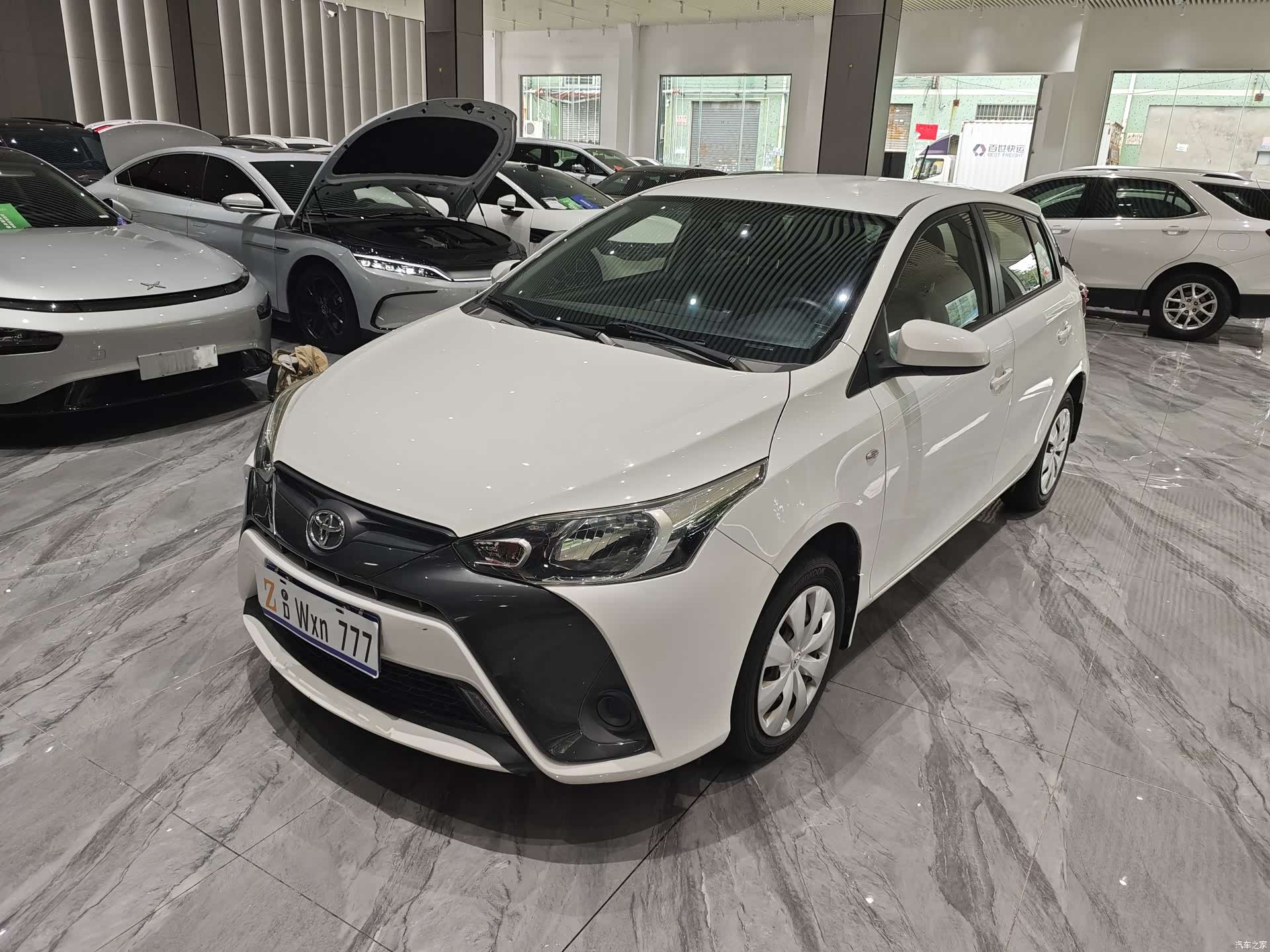 Toyota YARiS L