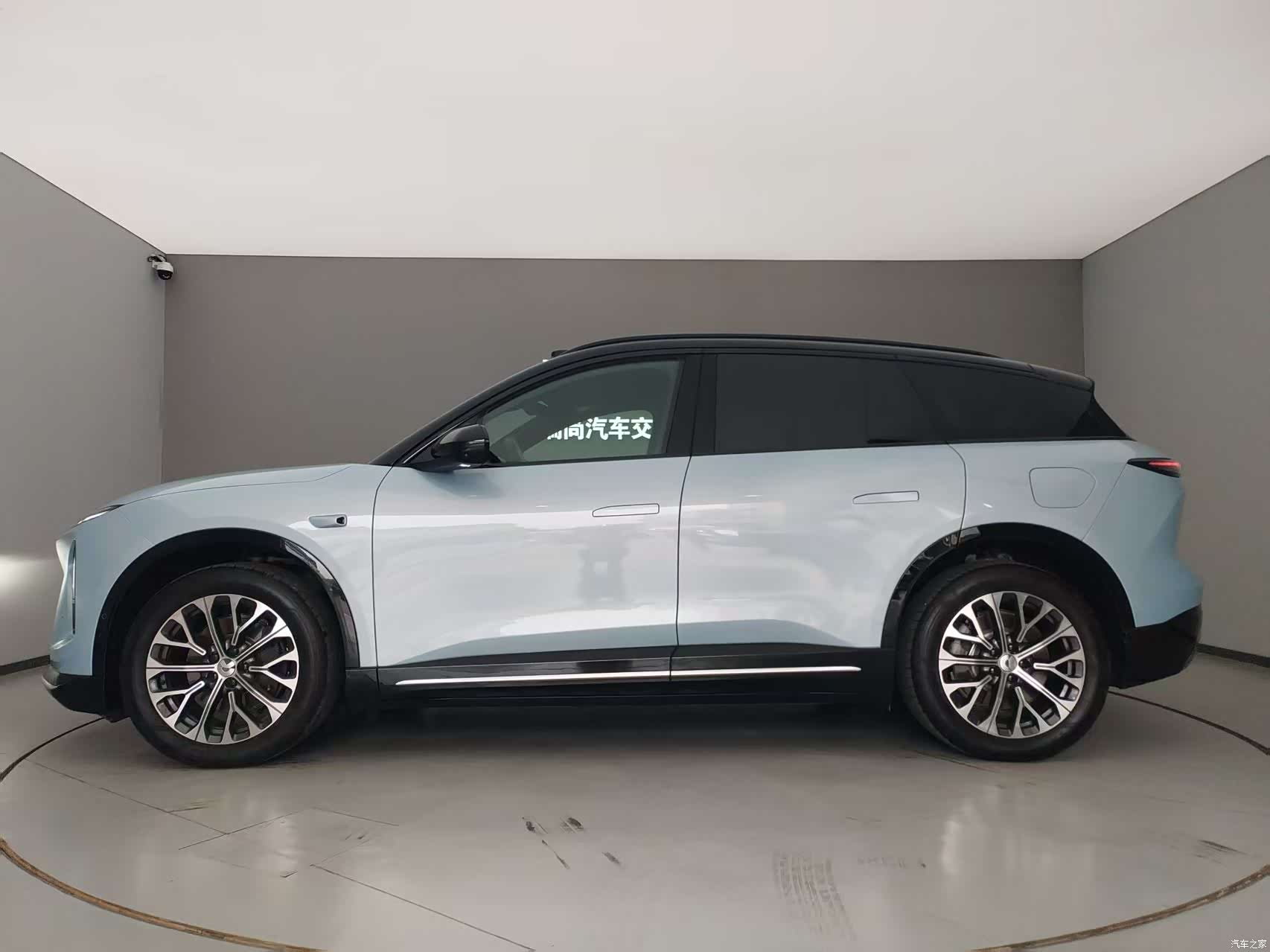 NIO ES6, 2025 8