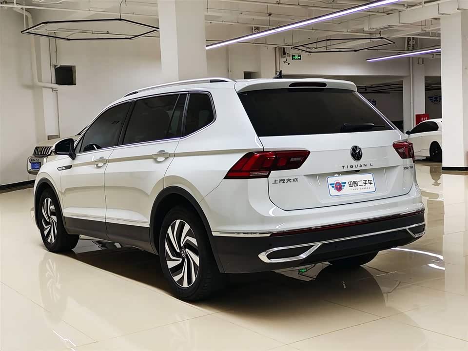 Volkswagen Tiguan L