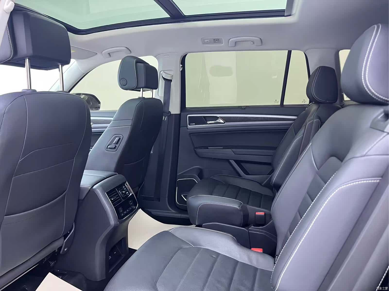 Volkswagen Teramont, 2018 15