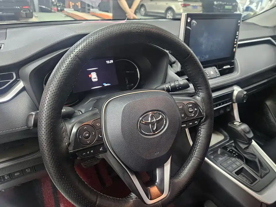 Toyota RAV4 Rongfang