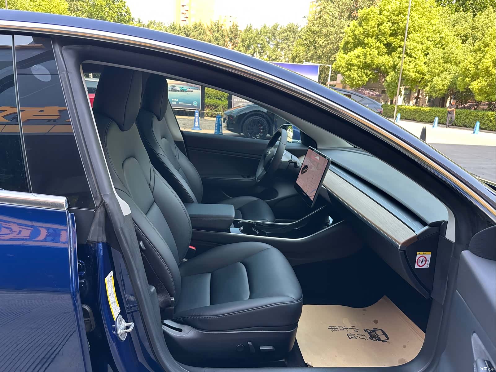 Tesla Model 3, 2019 24