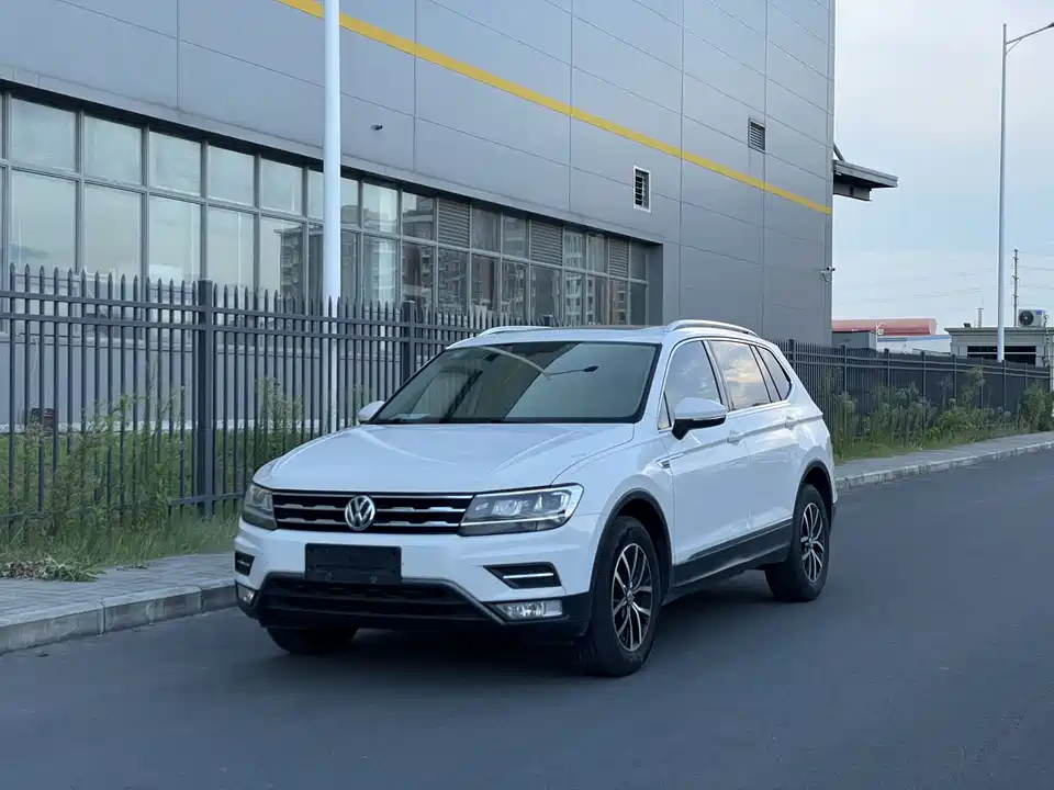 Volkswagen Tiguan L