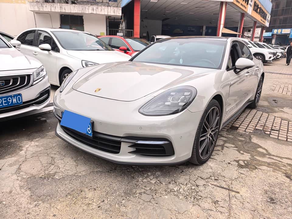 Porsche Panamera