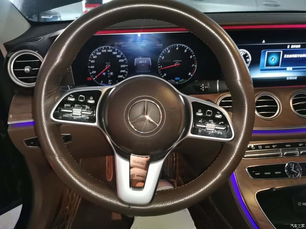 Mercedes-Benz E-Class, 2019 11