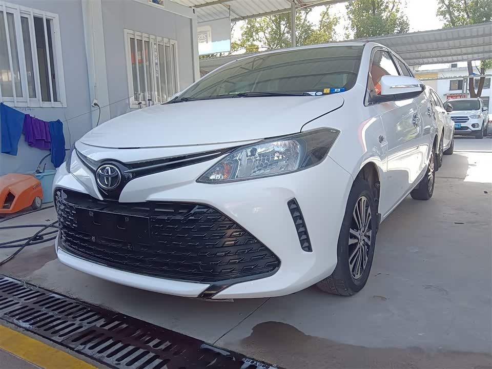 Toyota Vios FS