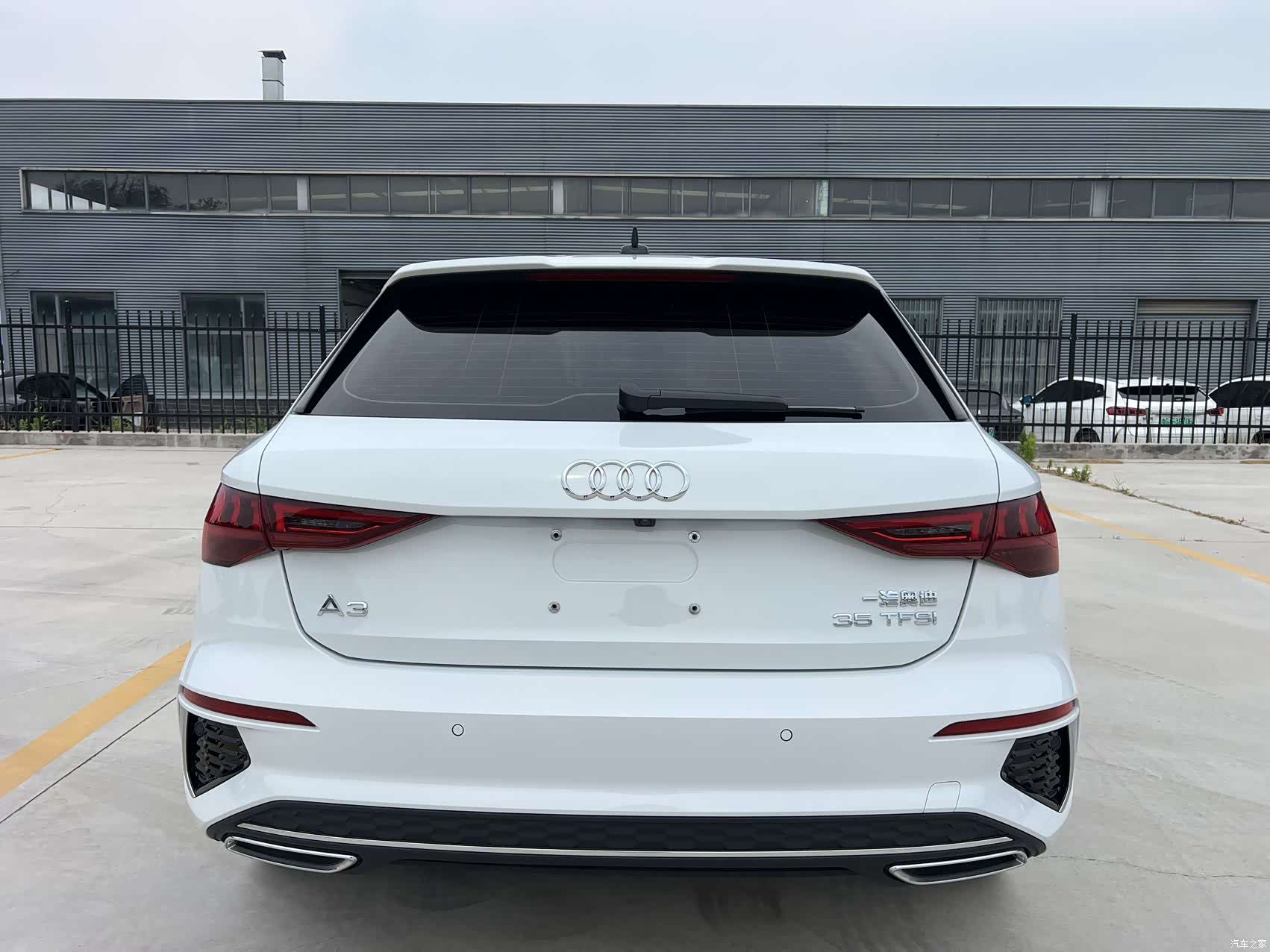 Audi A3, 2023 все фото