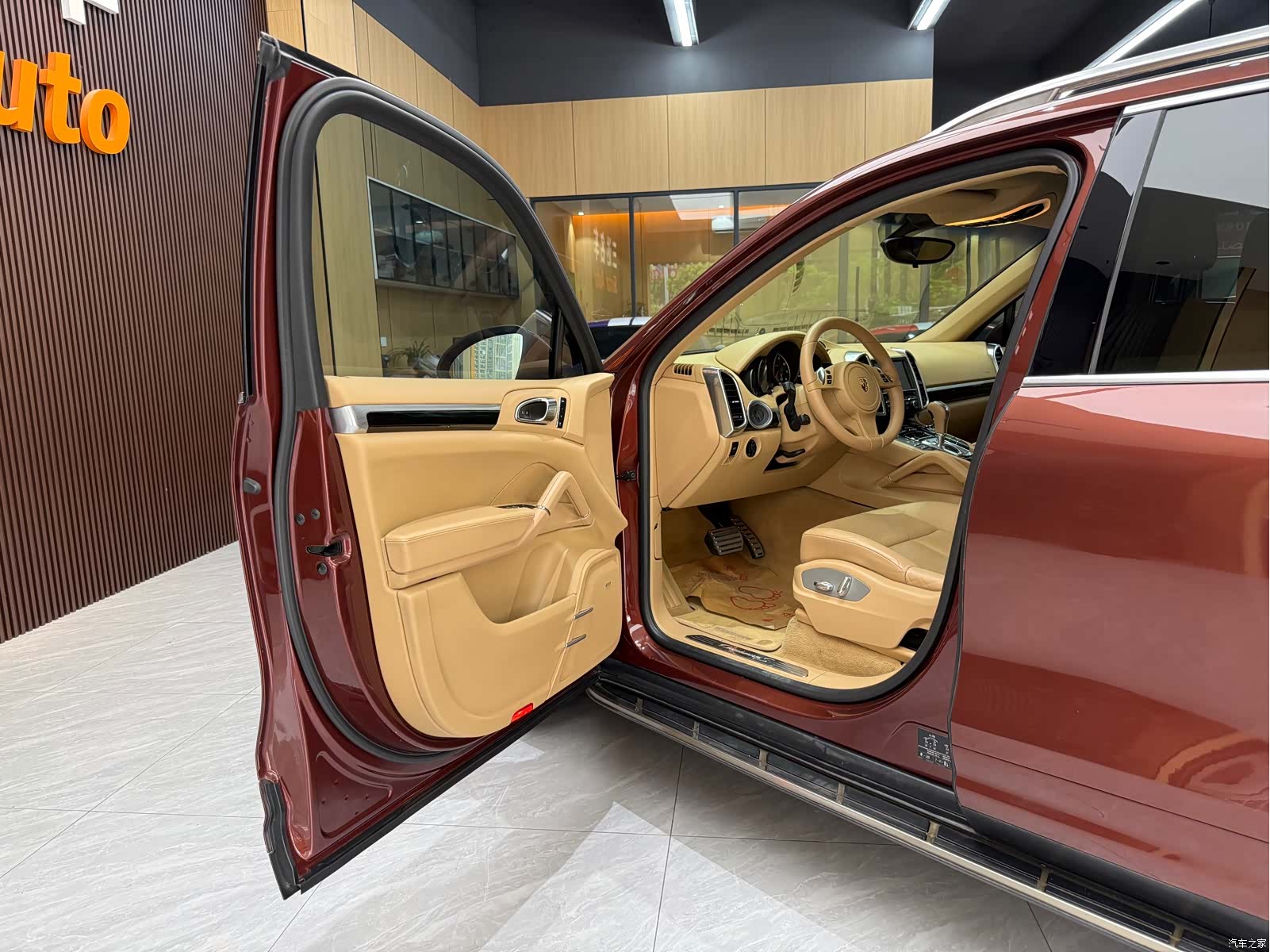 Porsche Cayenne, 2013 10