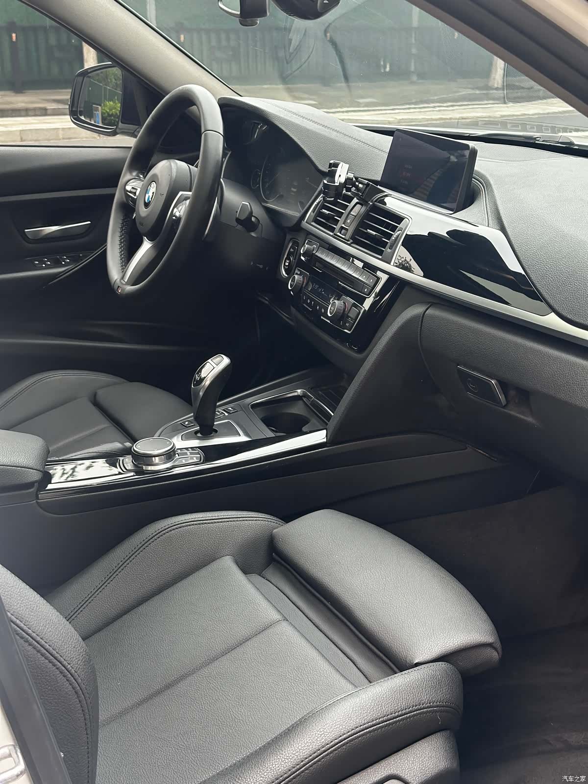 BMW 3 Series, 2019 17