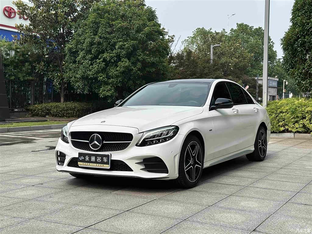 Mercedes-Benz C-Class, 2021 1