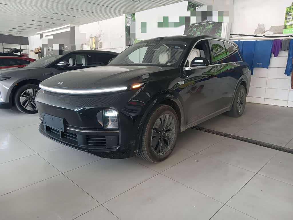 Li Auto L8