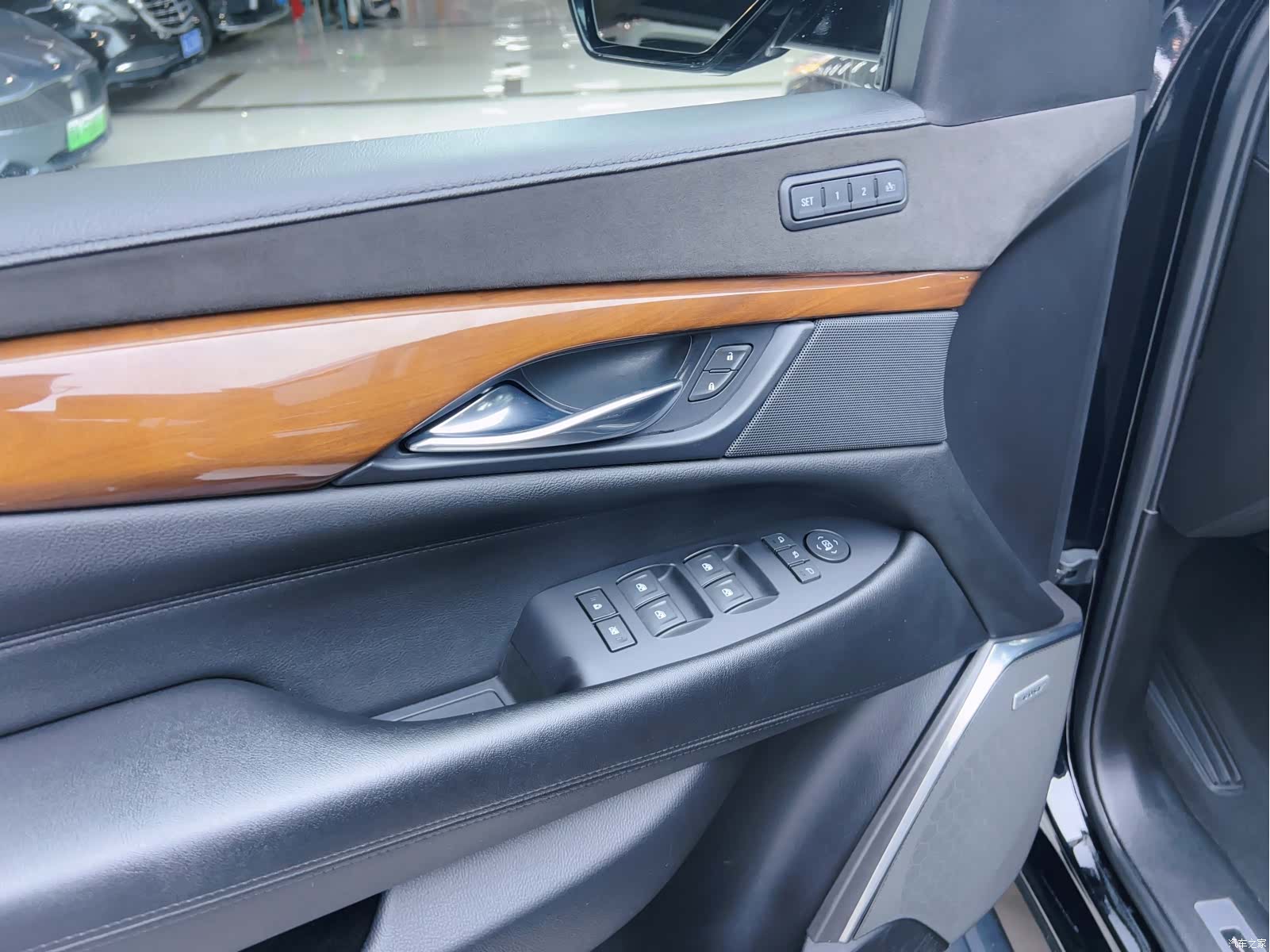 Cadillac Escalade, 2018 8
