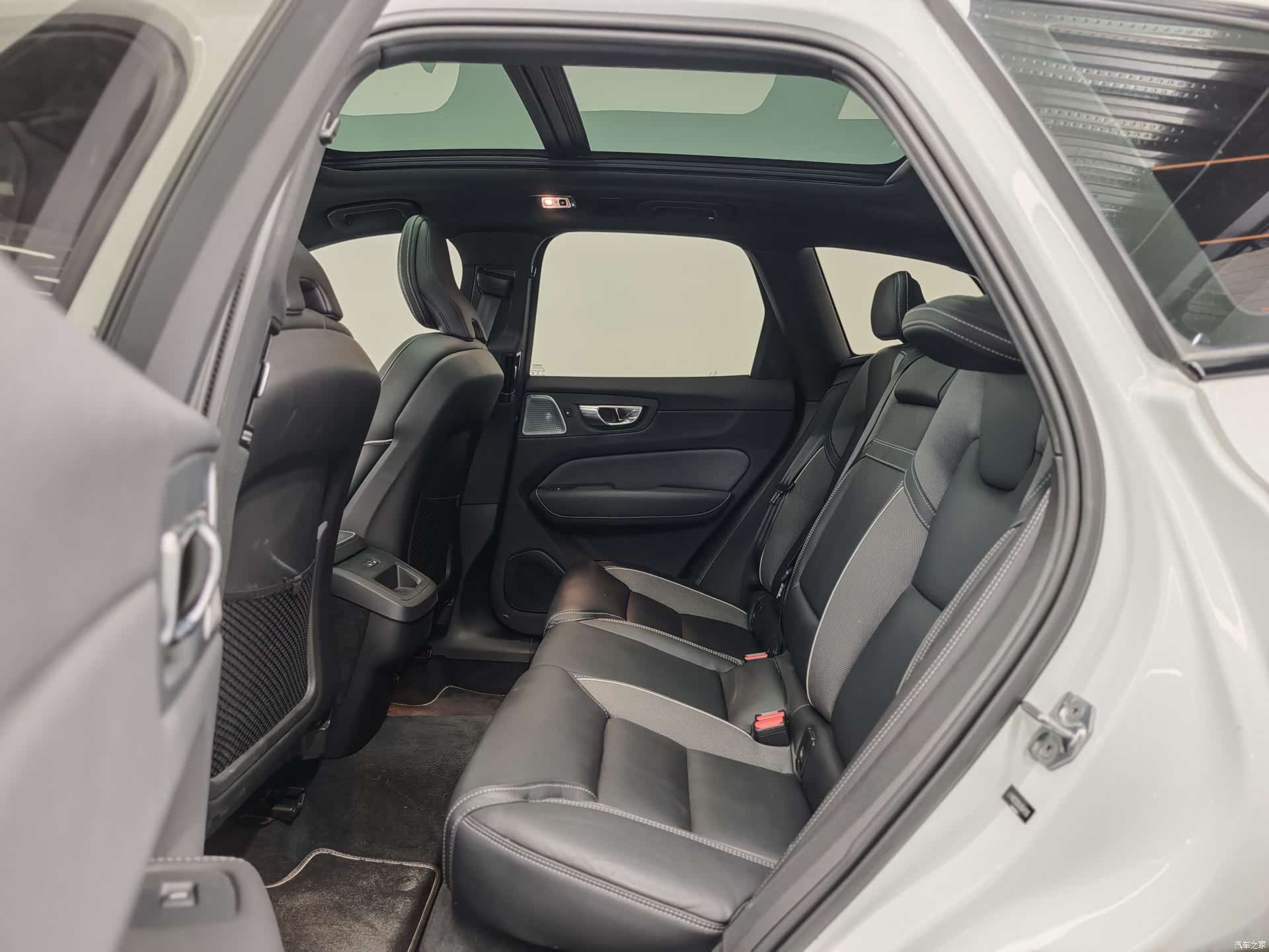 Volvo XC60, 2020 10