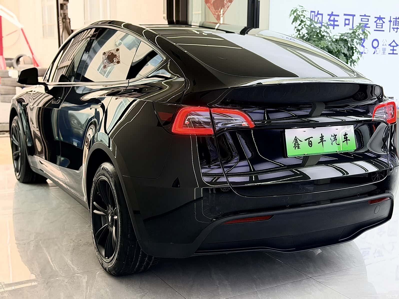 Tesla Model Y, 2023 8
