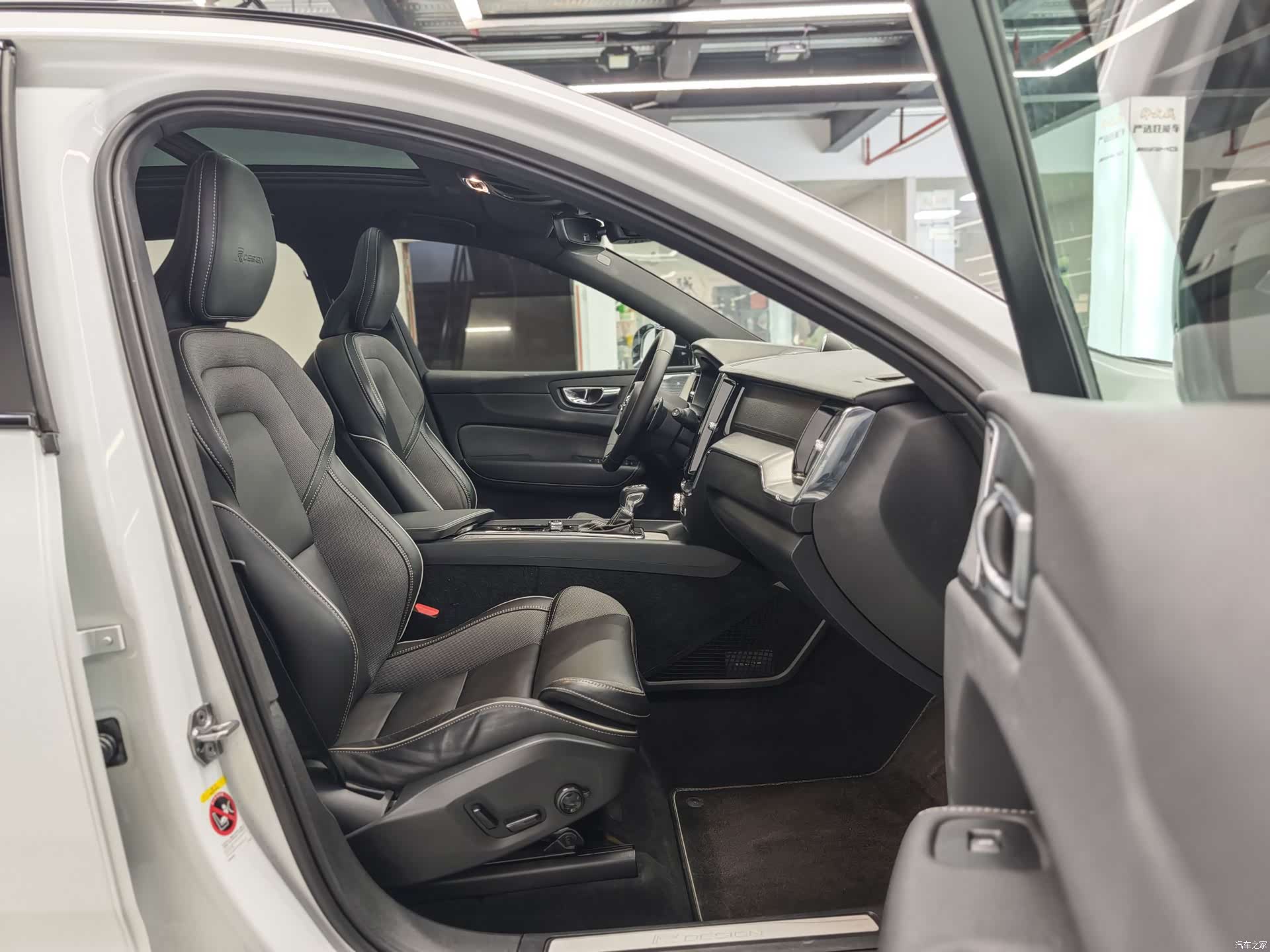 Volvo XC60, 2020 11