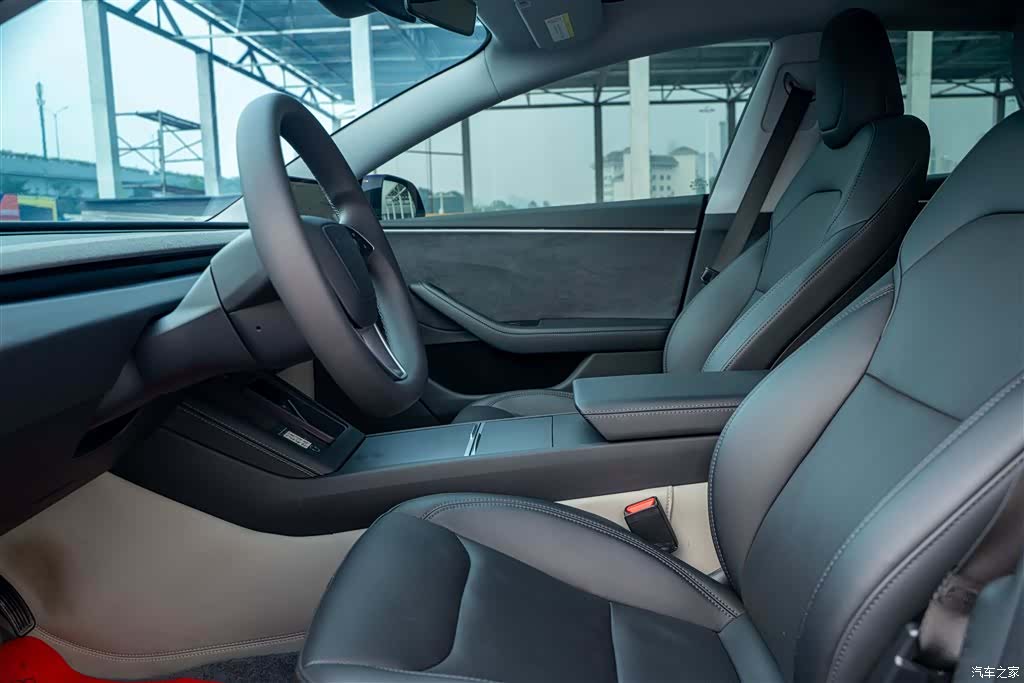 Tesla Model 3, 2023 10
