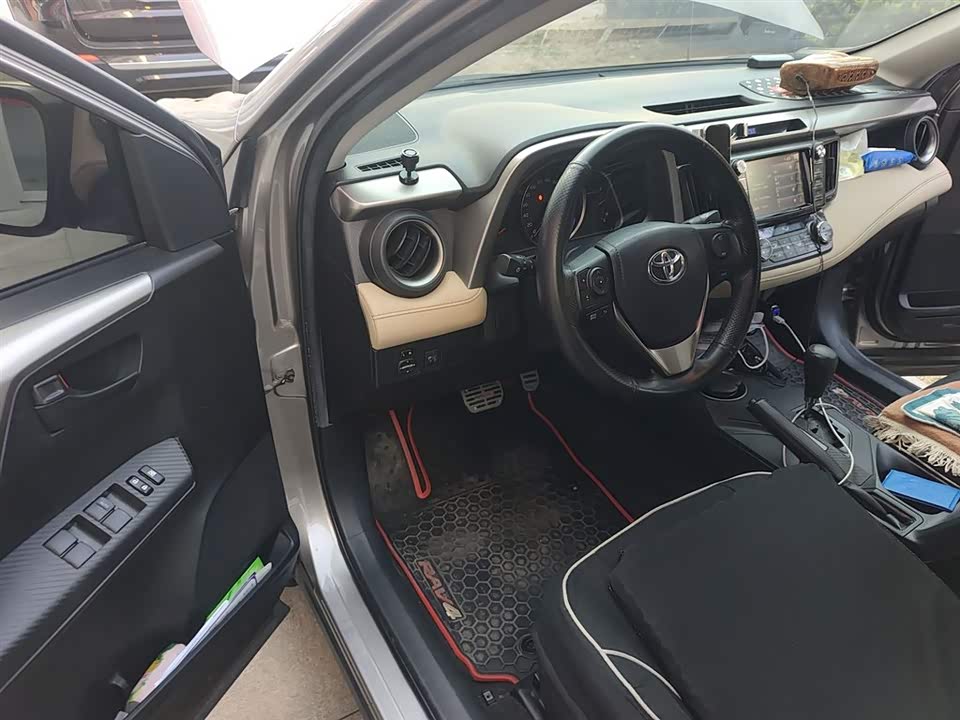 Toyota RAV4 Rongfang