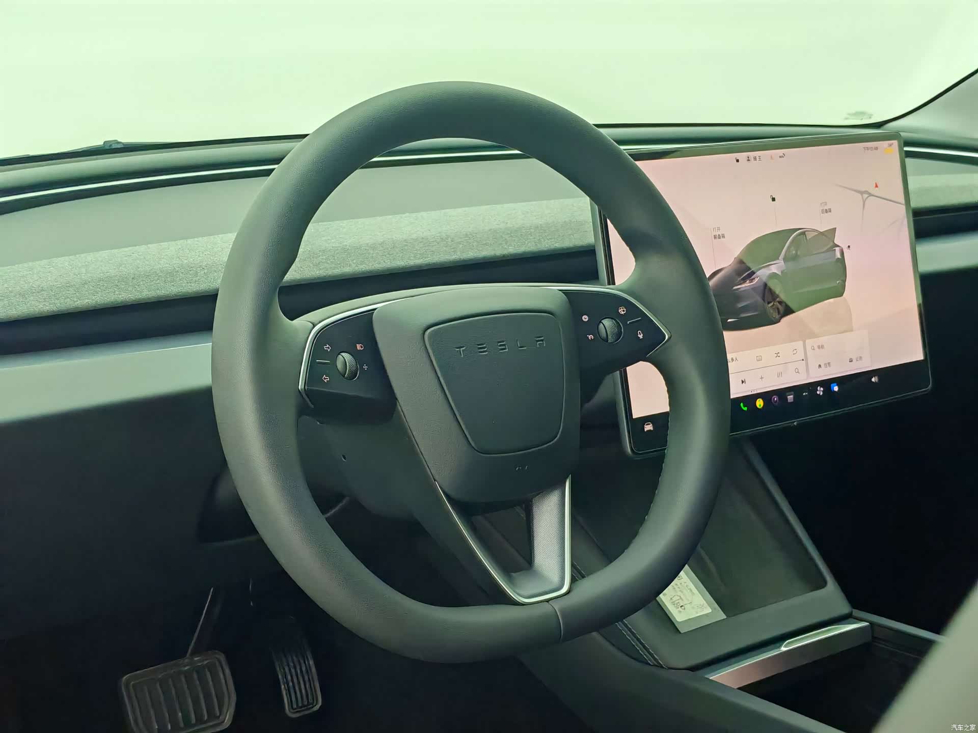 Tesla Model 3, 2024 10