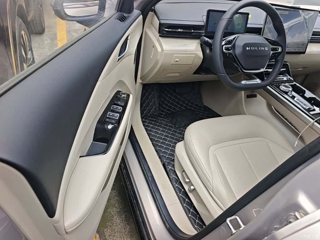 Wuling Starlight, 2026 23