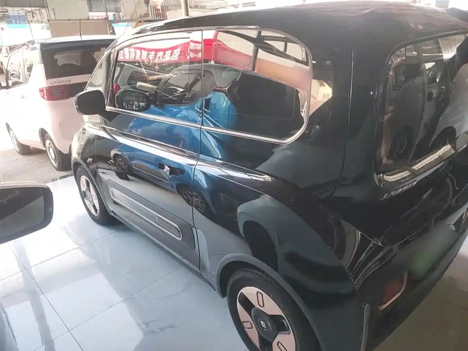 Baoding KiWi EV